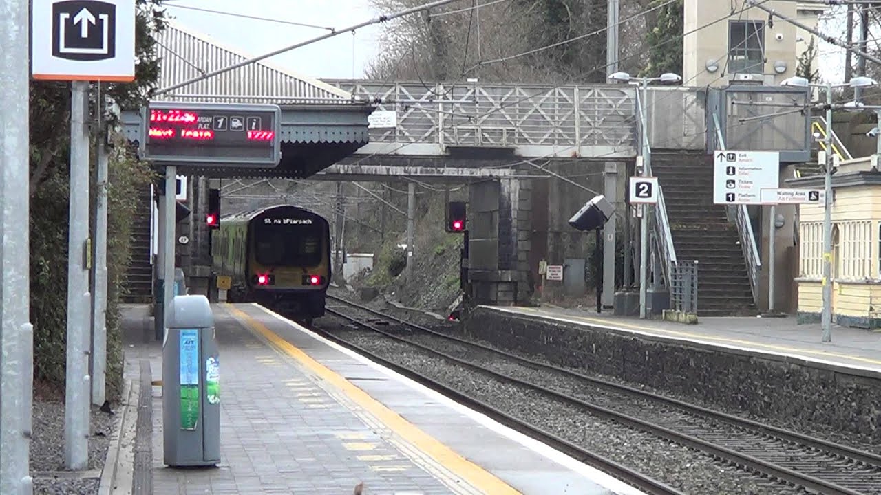 Irish Rail 29000 DMU 290xx + 29007 departs Malahide going to Dublin Pearse