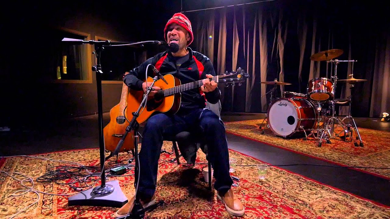 Ben Harper - Deeper and Deeper (Live on KEXP)