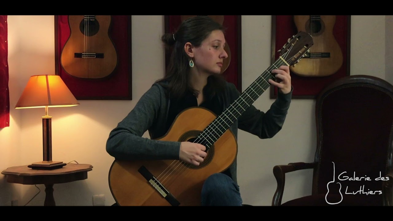 Élodie Brzustowski plays 