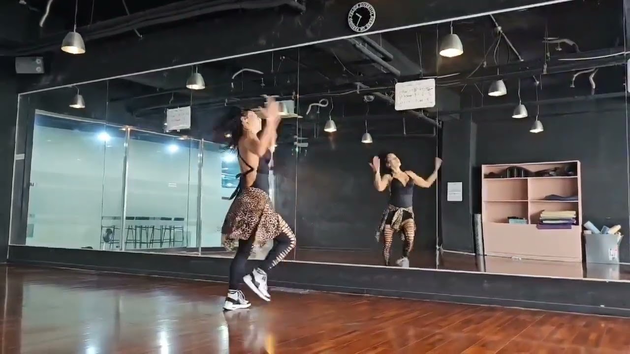 on the floor -제니퍼로페즈