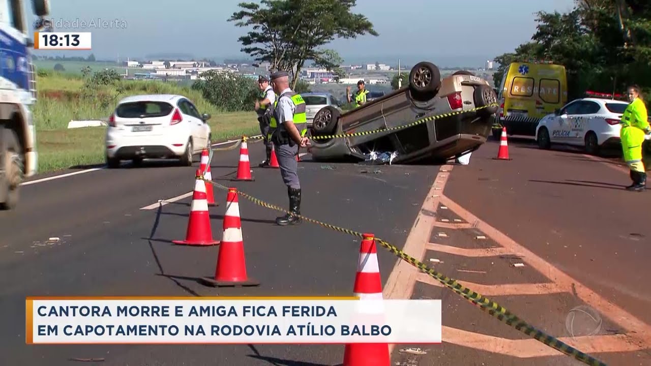 Cantora sertaneja morre e amiga fica ferida após capotarem carro em rodovia de Sertãozinho