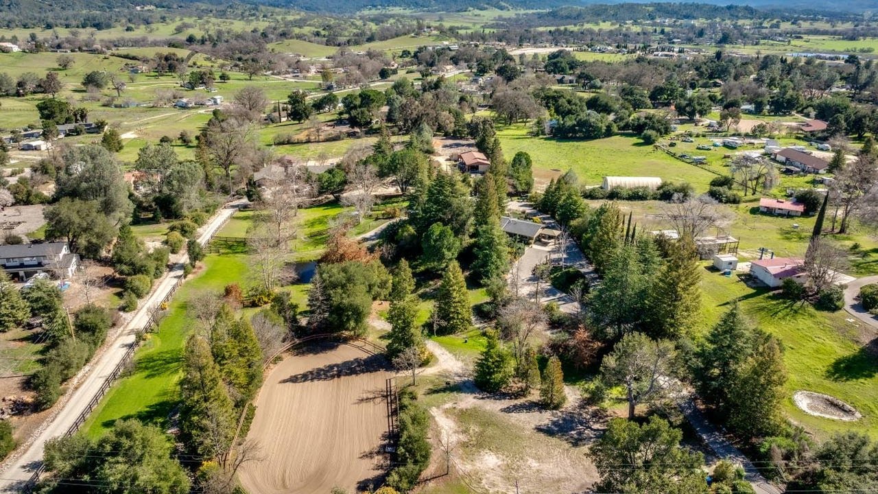9290 Carmel Rd, Atascadero, CA