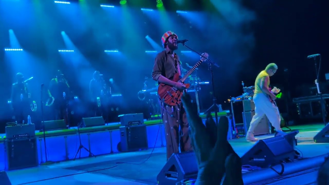 Gary Clark Jr - When My Train Pulls In Live at the Santa Barbara Bowl