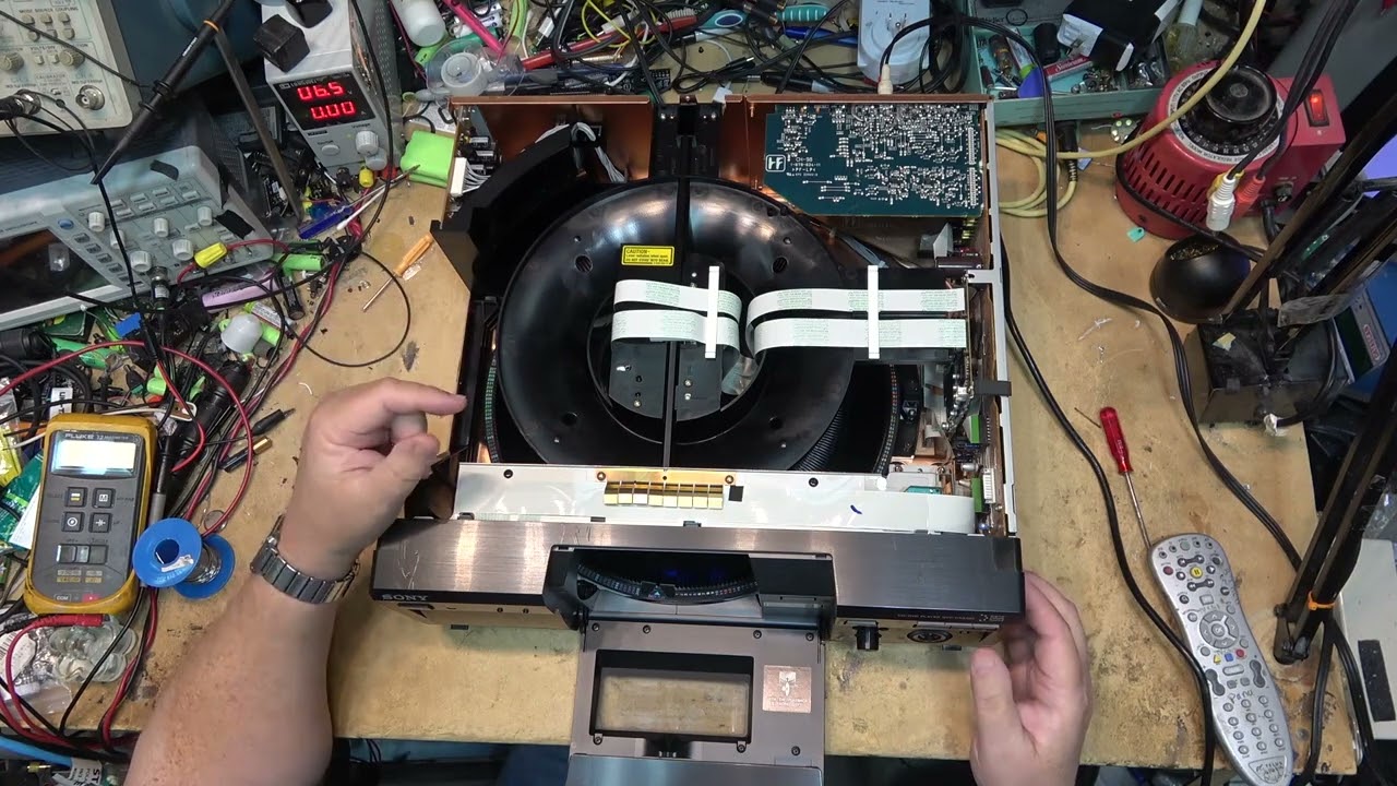 Sony DVP CX870D 300 Disc CD DVD changer