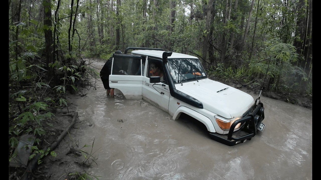 We Got Stuck In a Tight Single Track! (Glasshouse MT)