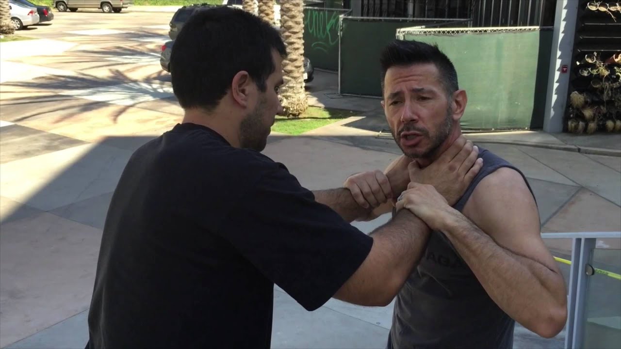 Krav Maga Unyted Yellow Belt (choke from the front)