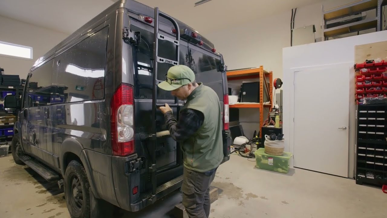Ram Promaster porte arrière gauche côté conducteur , installation support de pneu de secours/coffre