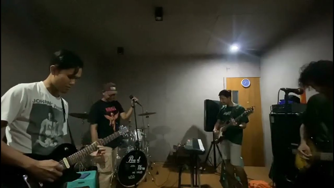 PADI - LINGKARAN  ( THE DULURS JAMMING )