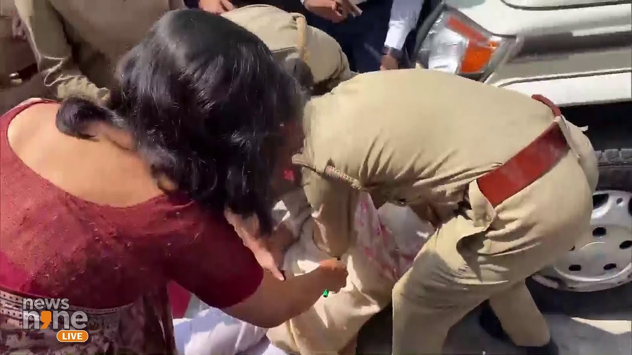 Sitapur: BJP Leader Fell At Divisional Commissioner Roshan Jacob’s Feet Who Reached Janta Darshan
