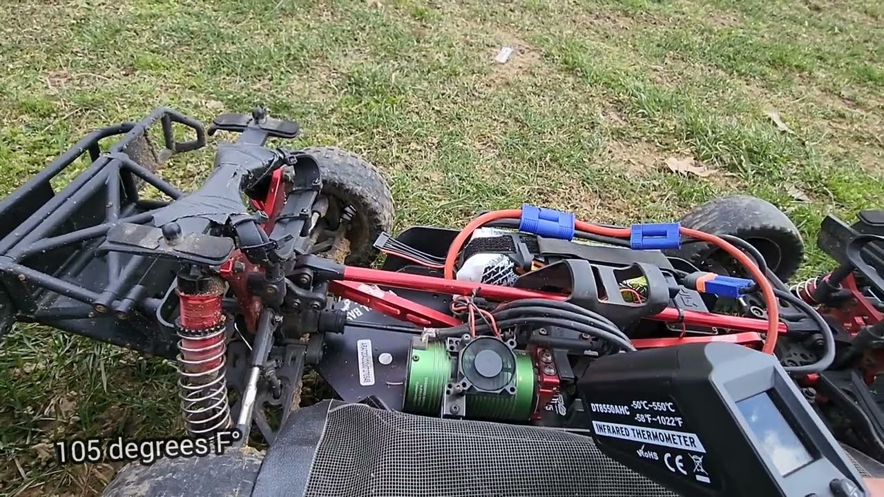 Arrma Mojave traction/ Thicker shock oil/ Thicker sway bar links. Still traction rolls?