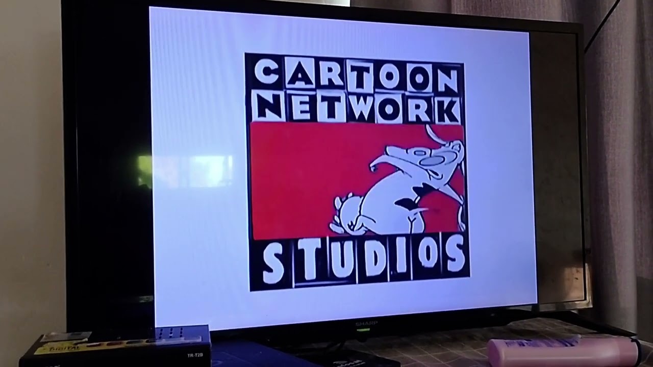 Cartoon network studios cartoon network 2004 cow and chicken 