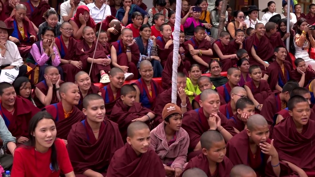 རྒྱལ་བ་སྨན་རི་བའི་སྤྱི་སྤུངས་ཞི་ཁྲོའི་སྨན་སྒྲུབ་ཆེན་མོ་ལེགས་པར་གྲུབ་པའི་ཕྱི་དྲོ་བཀྲ་ཤིས་ཀྱི་མཛད་སྒོ།