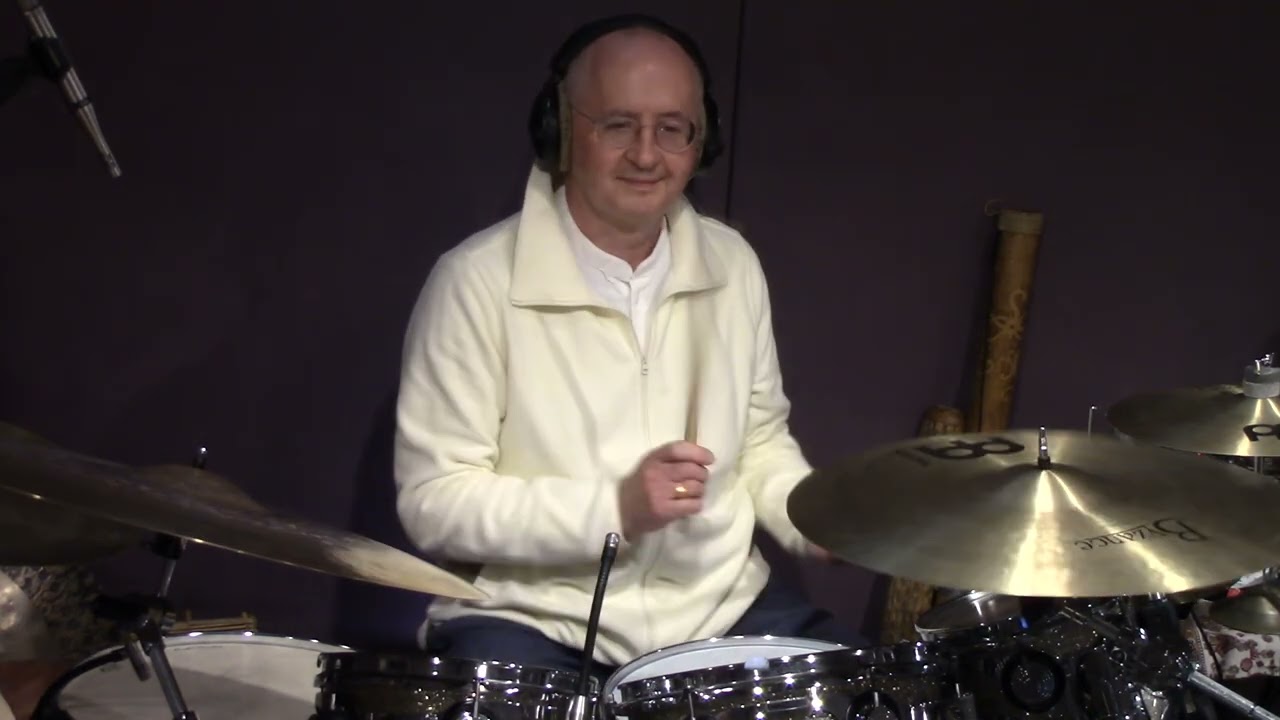 Faster fusion ￼Groove improvisation with fives and interesting phrasing ￼