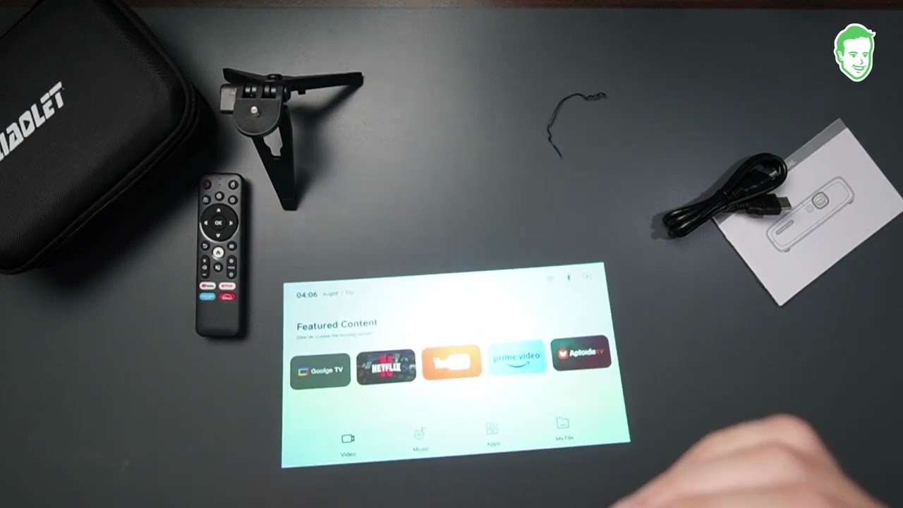 First thoughts about the Qiaolet Mini Projector