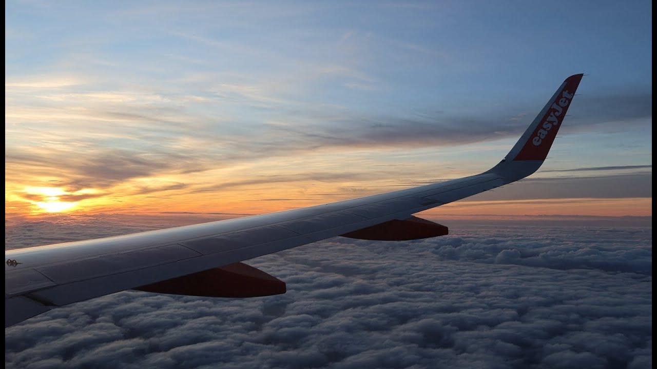 ON BOARD EASYJET A320N landing at Madeira Airport