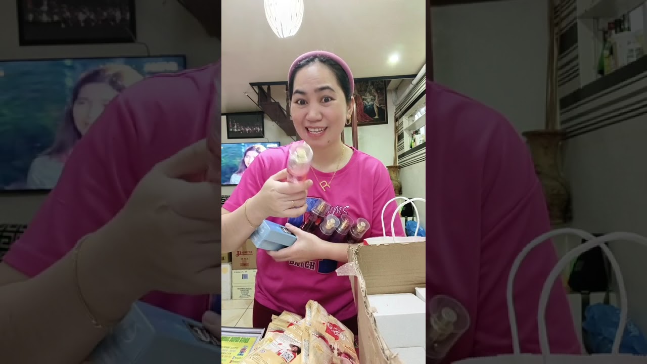 Hindi man tulad noon atleast meron. GIVE AWAY KO SA MGA Suki ko Nong Pasko.