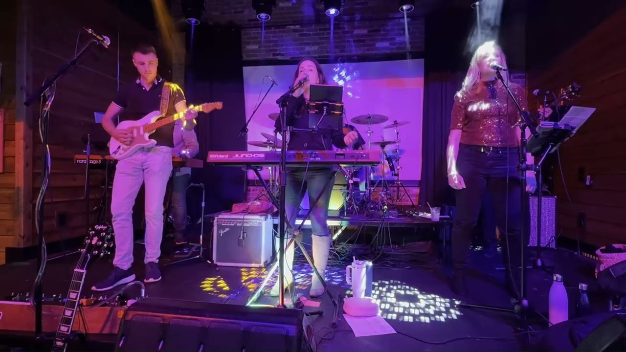 Hey Jude (cover) performed by Jimmy & The Tank Tops