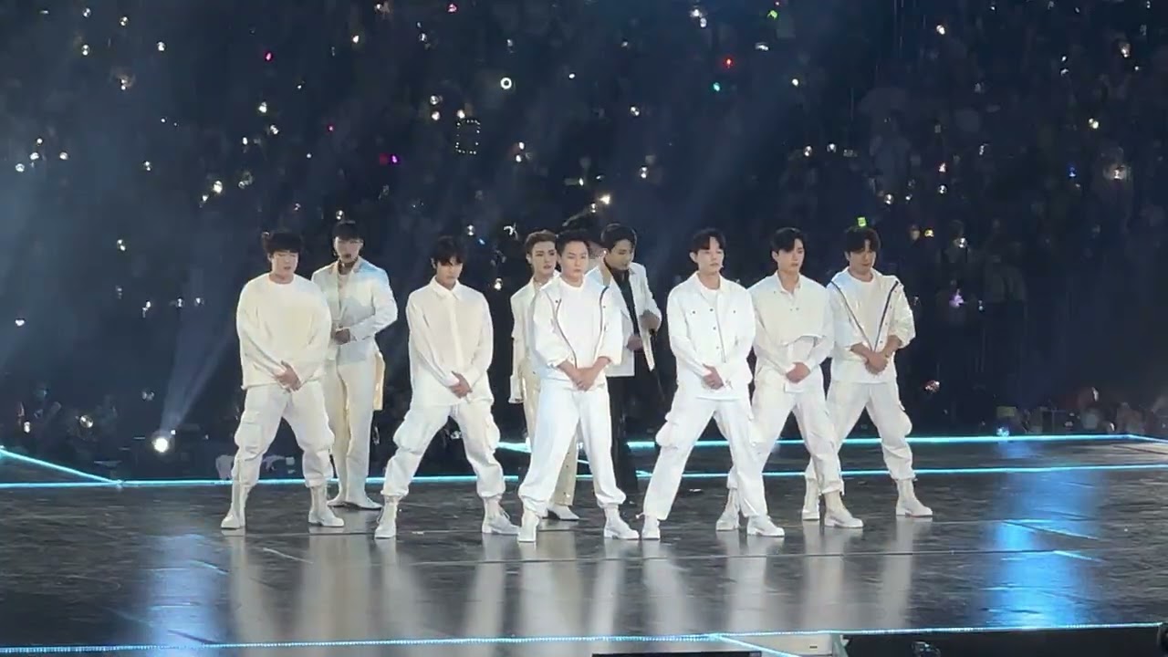 4K 220820 ATEEZ entrance & ‘Poppia’ Signature Song of KconLA 2022 에이티즈