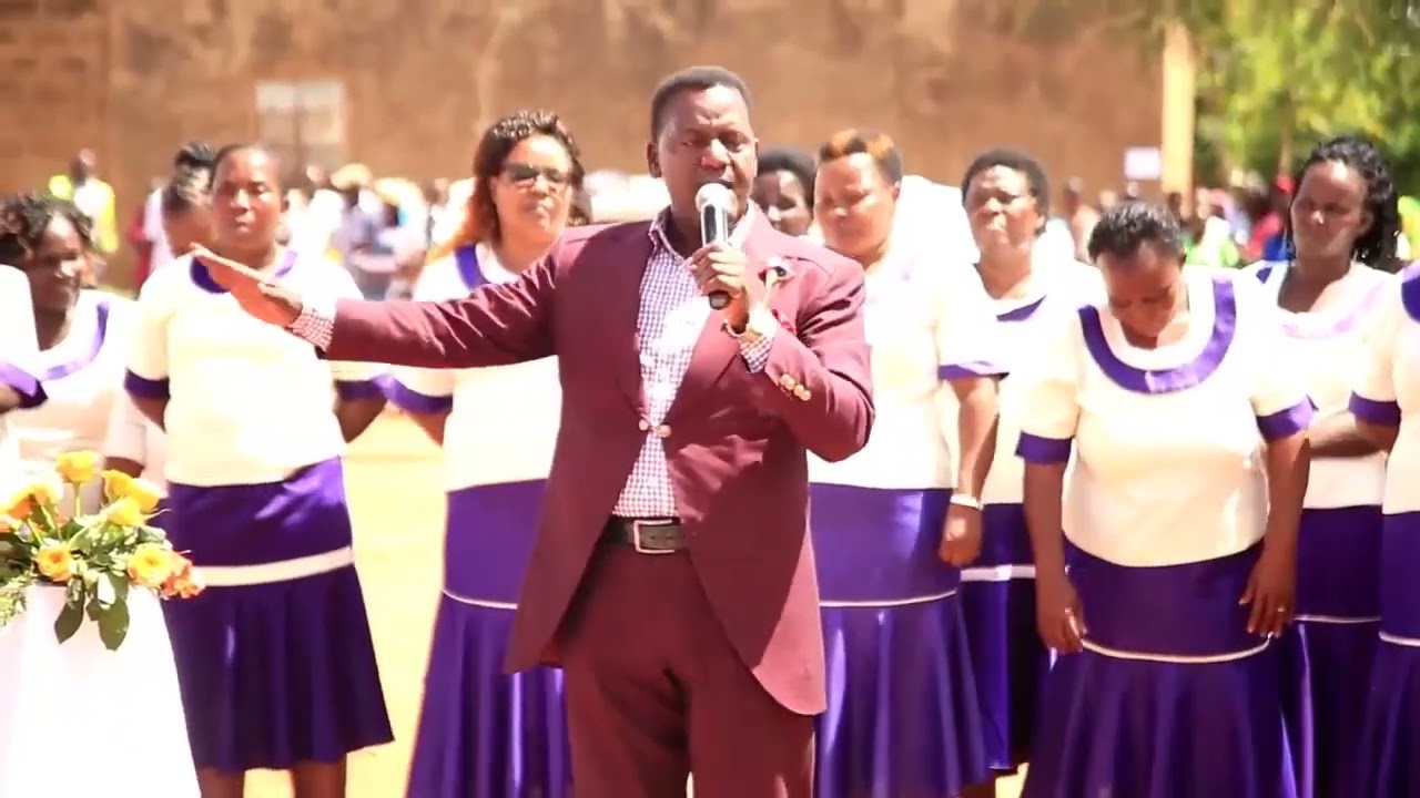 MCA Newton Karis fun moments at a Burial