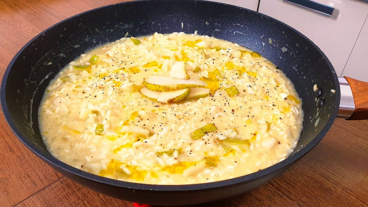 Risotto de Queijo Brie e Pera: Uma Receita Deliciosa e Sofisticada para Surpreender seus Convidados!