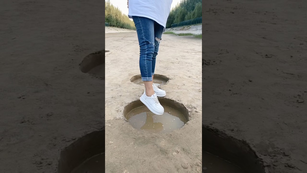 She Jumped in Mud on Purpose… Shoes Got Clean Instantly 😂👟💦