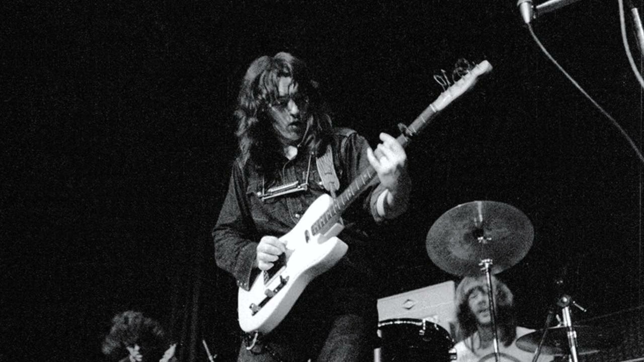 Rory Gallagher - Hoodoo Man (live)