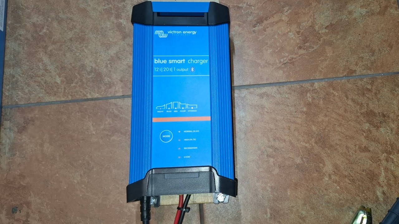 Ładowarka VICTRON BLUE SMART Rev2  12 Volt  20 Amper. Recenzja, omówienie ustawień.