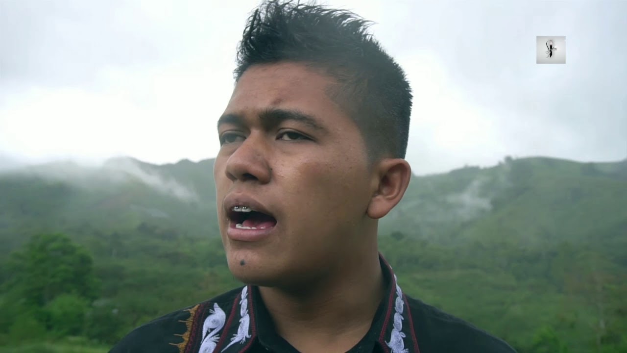 Fitri Bintang feat Iwan -  Mungenal Bahgie