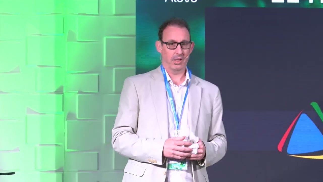 Yago Sánchez durante la presentación del Informe de Hidrógeno Verde