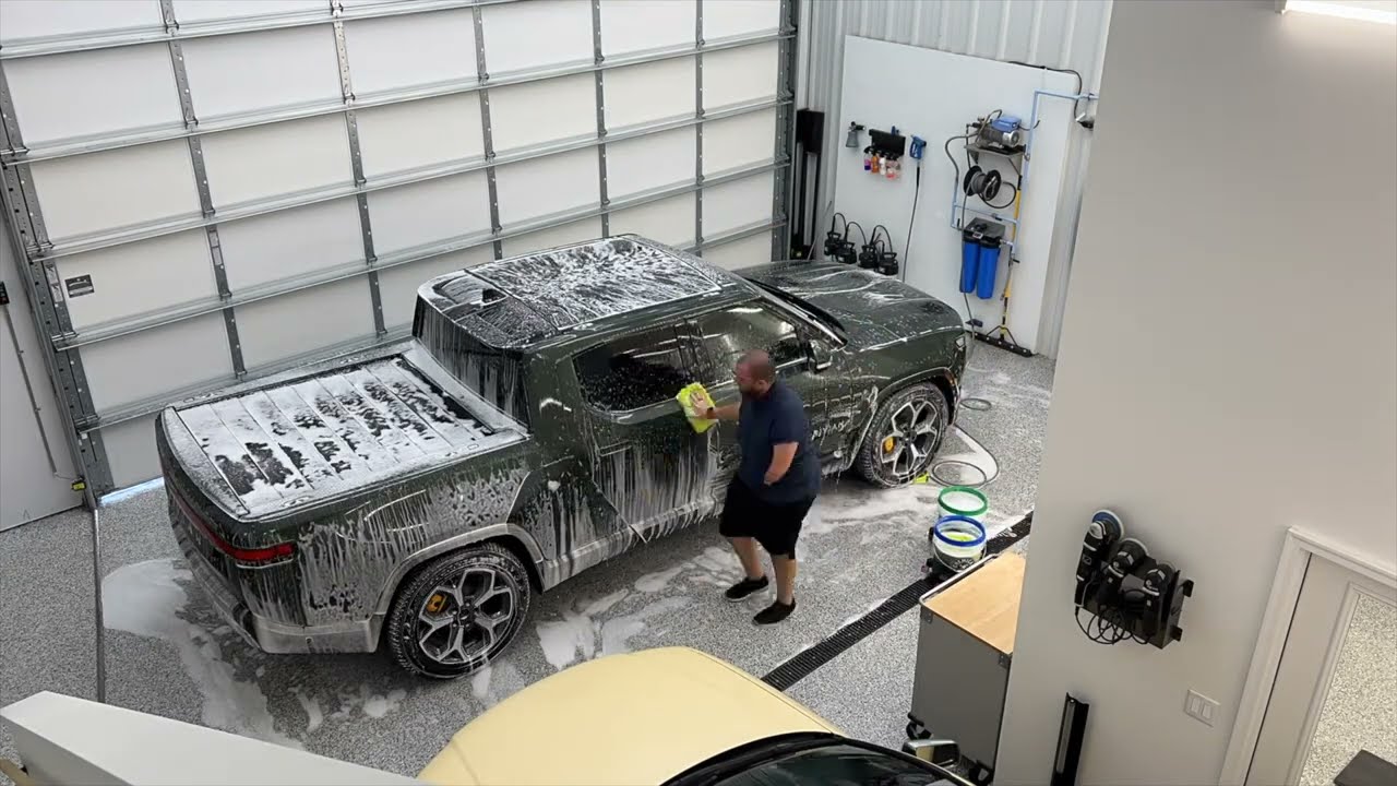 Rivian R1T Full Paint Correction & PPF Removal Process - Episode 1