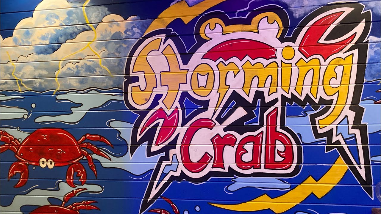 Storming Crab restaurant in Pigeon Forge, TN🦀‼️ #SmokyMountains #StormingCrab #Seafood #PigeonForge