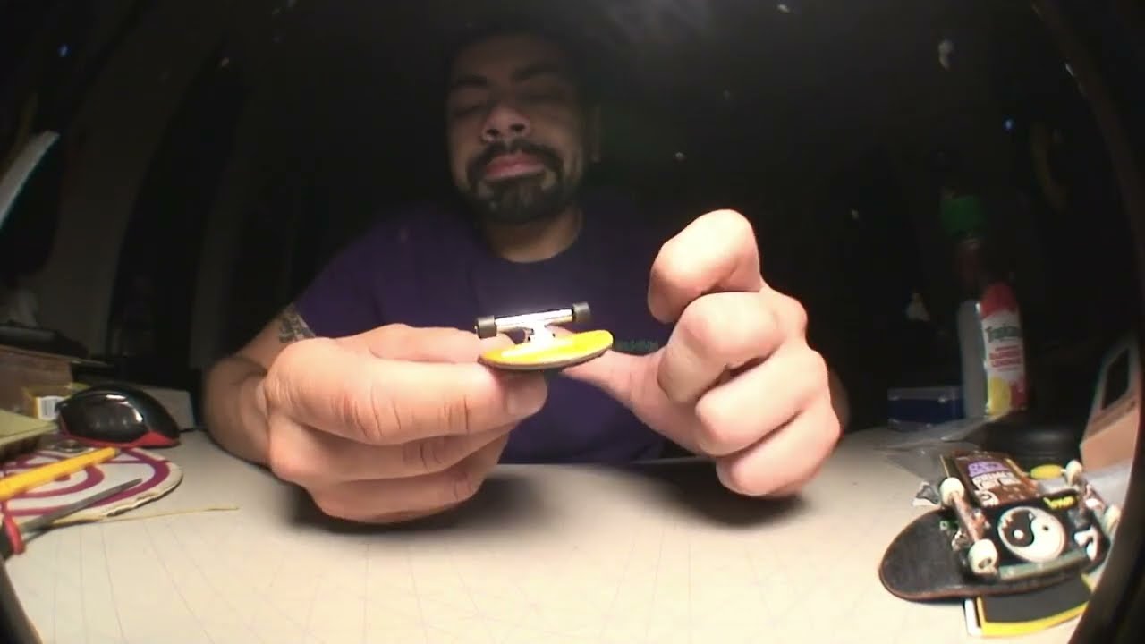 Reviewing Zonawood Fingerboard Deck and Blistered Trucks