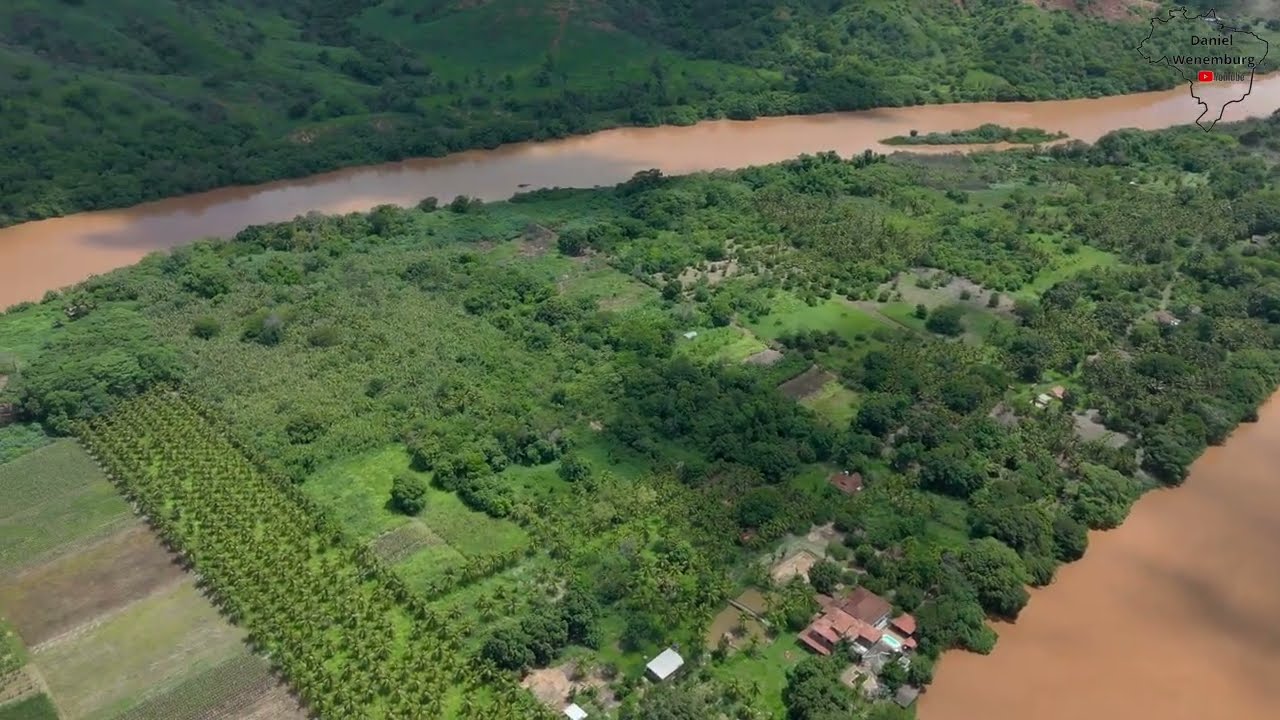 Drone vê ilha Gigante no Rio Doce 