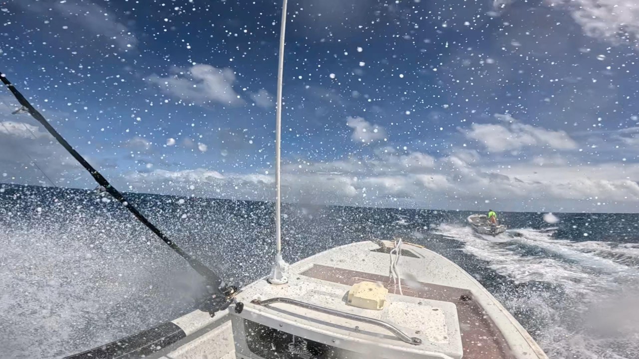 Working a 5m Boat in a STRONG WIND Warning