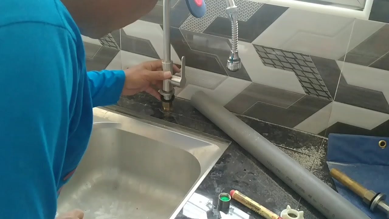 cara memasang kran wastafel