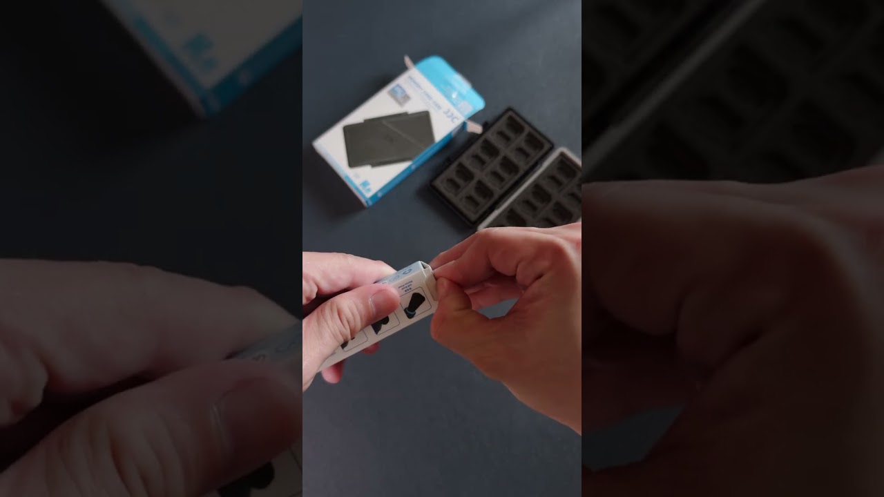 Unboxing and close-up JJC Lens Cleaner / Brush