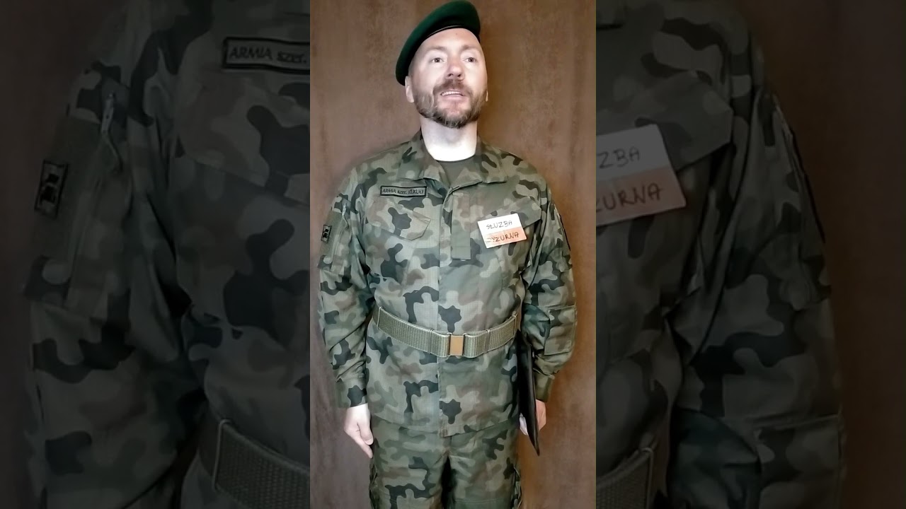 Jak bawią się oficerowie z szeregowymi żołnierzami.