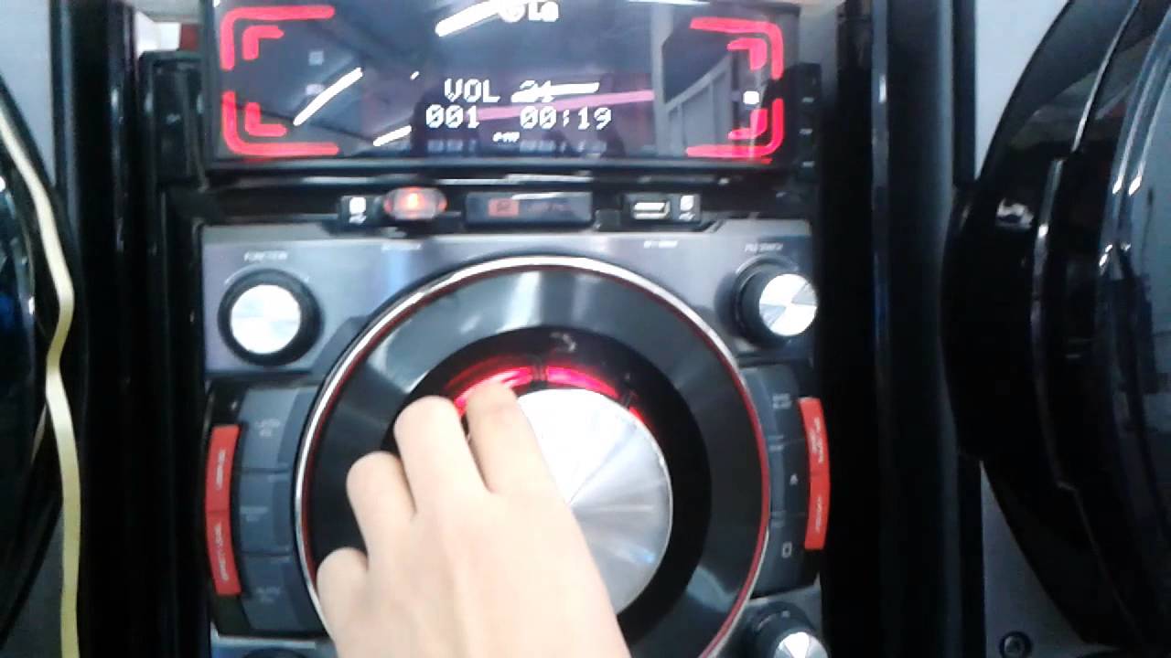 SONY GPX88 VS LG CM9530 (Martin Garrix-Animals)