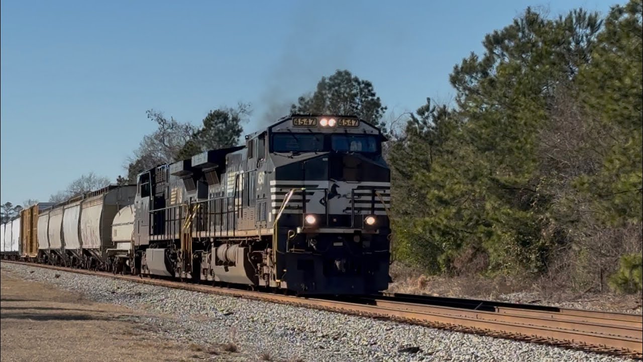 NS 192 Takes Off From Wadley, GA