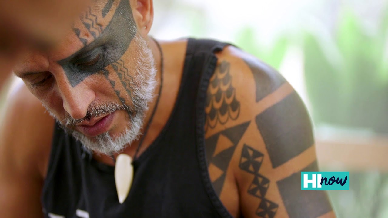 Kā Uhi: Traditional Hawaiian hand-tap tattoo