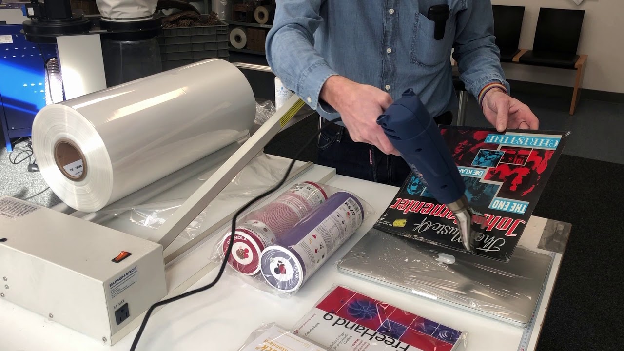 Produktverpackung aus Halbschlauchschrumpffolie mit Tisch-Schrumpfsystem SP-IP 600 + Heißluftpistole