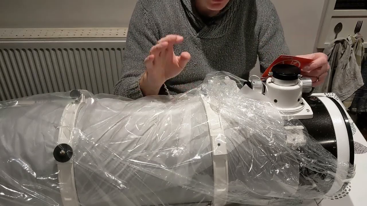 Skywatcher 200P-DS Unboxing