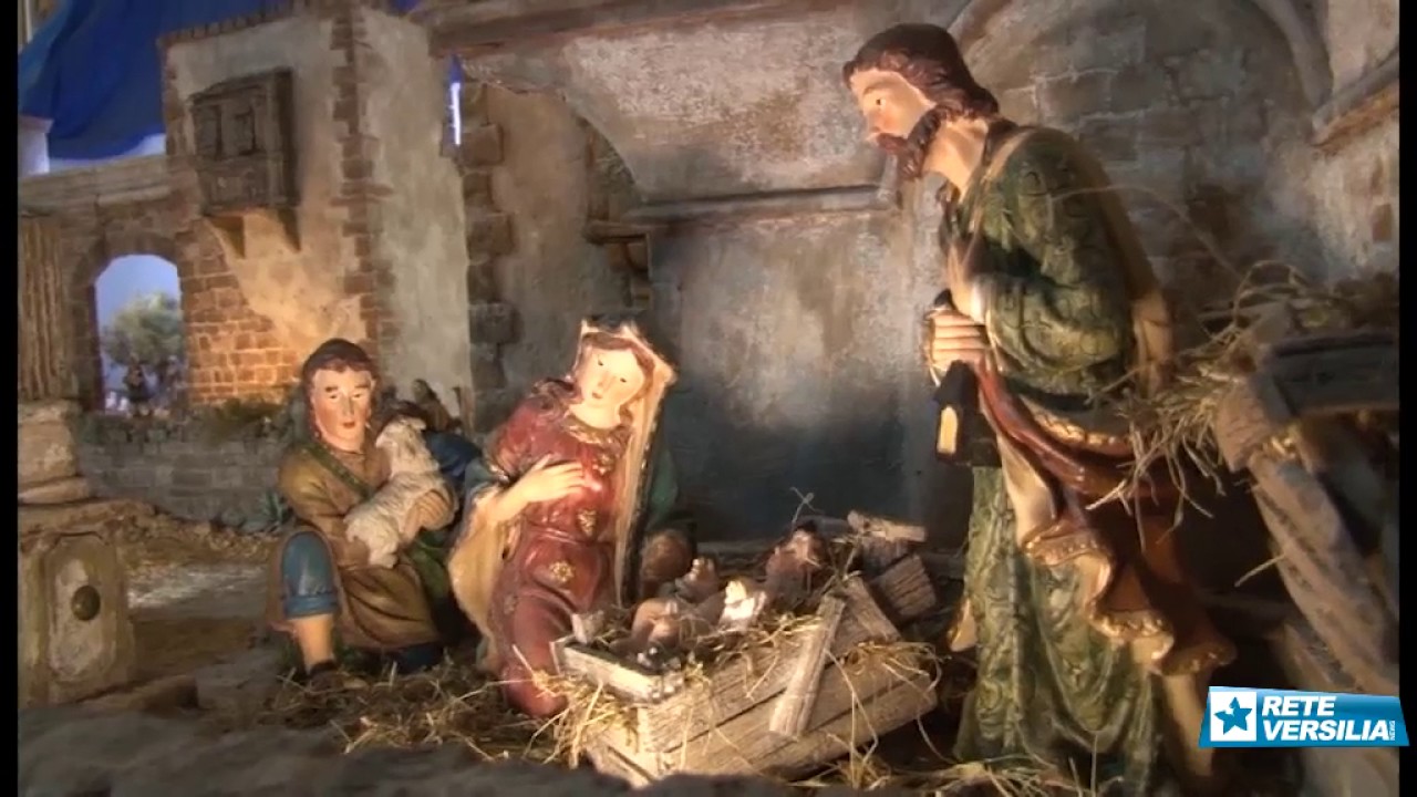 A Querceta la magia del presepe artistico