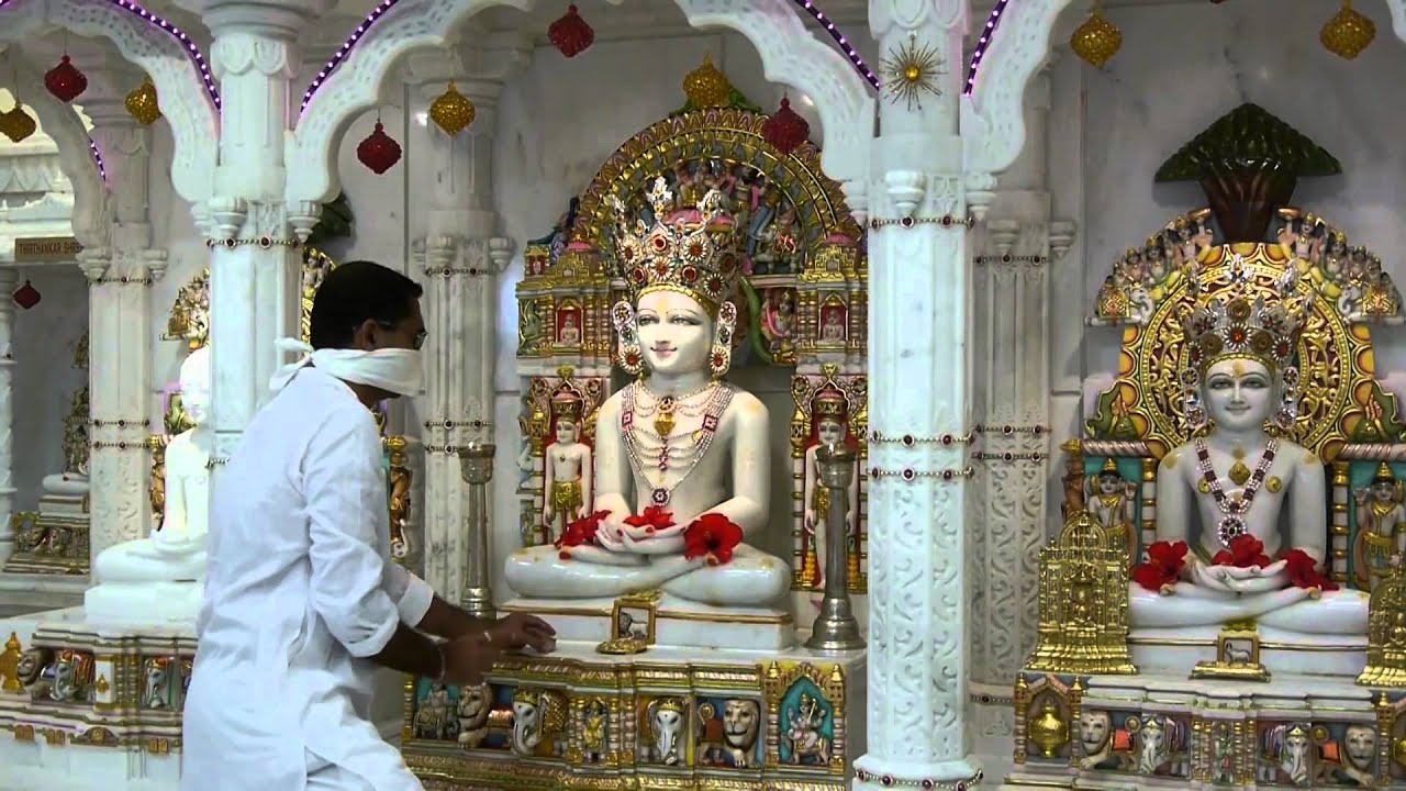 FIU student explains Jain festival