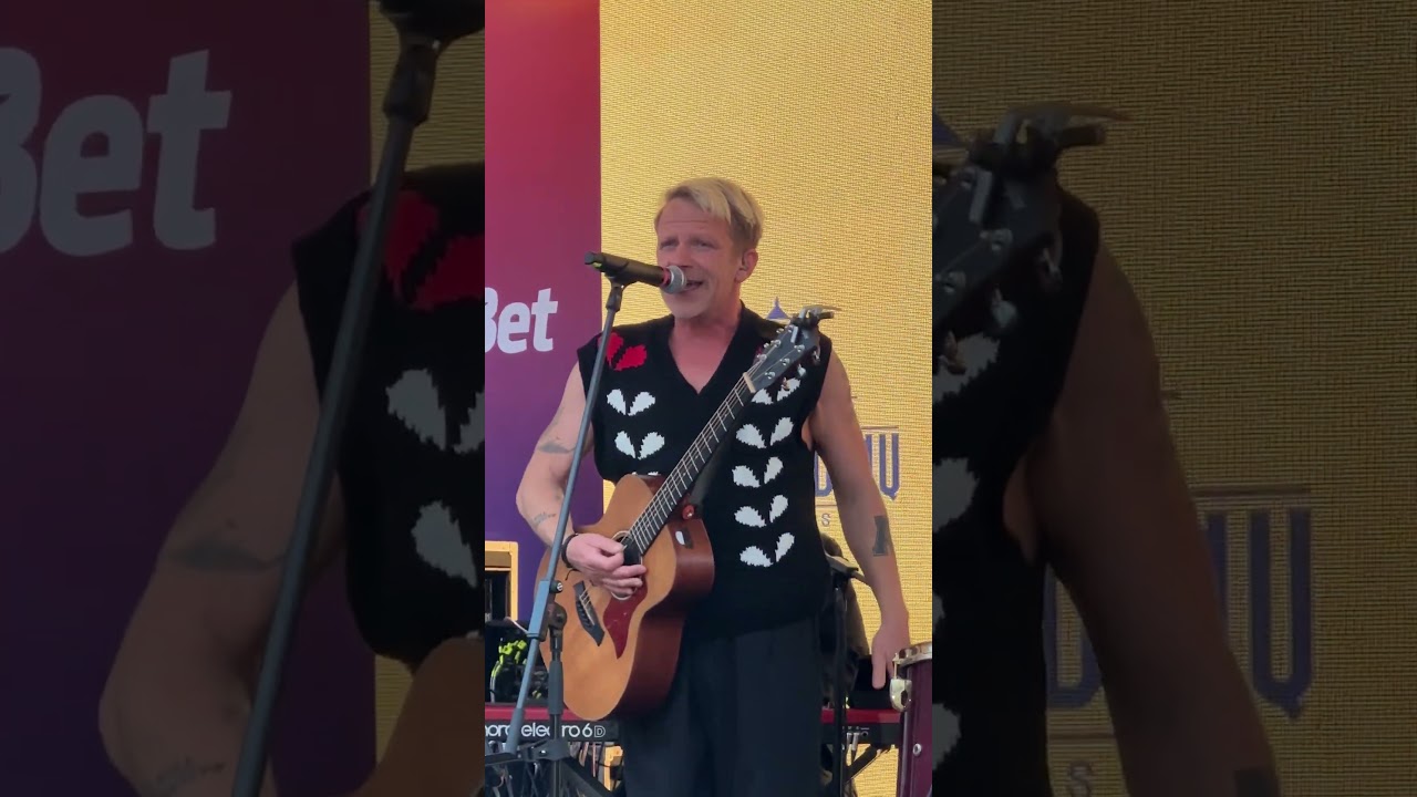 Biplan Maksas Melmanas gyvai 🔔 Prenumeruok kanalą #shorts #lithuania #music  #concert   #biplanai