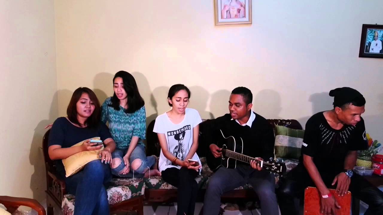 Amboina Song Medley by Zico Latuharhary feat Soulla Sisters