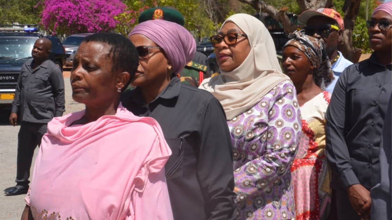 🔴RAIS SAMIA APANGA FOLENI KUPIGA KURA UCHAGUZI WA SERIKALI ZA MITAA DODOMA