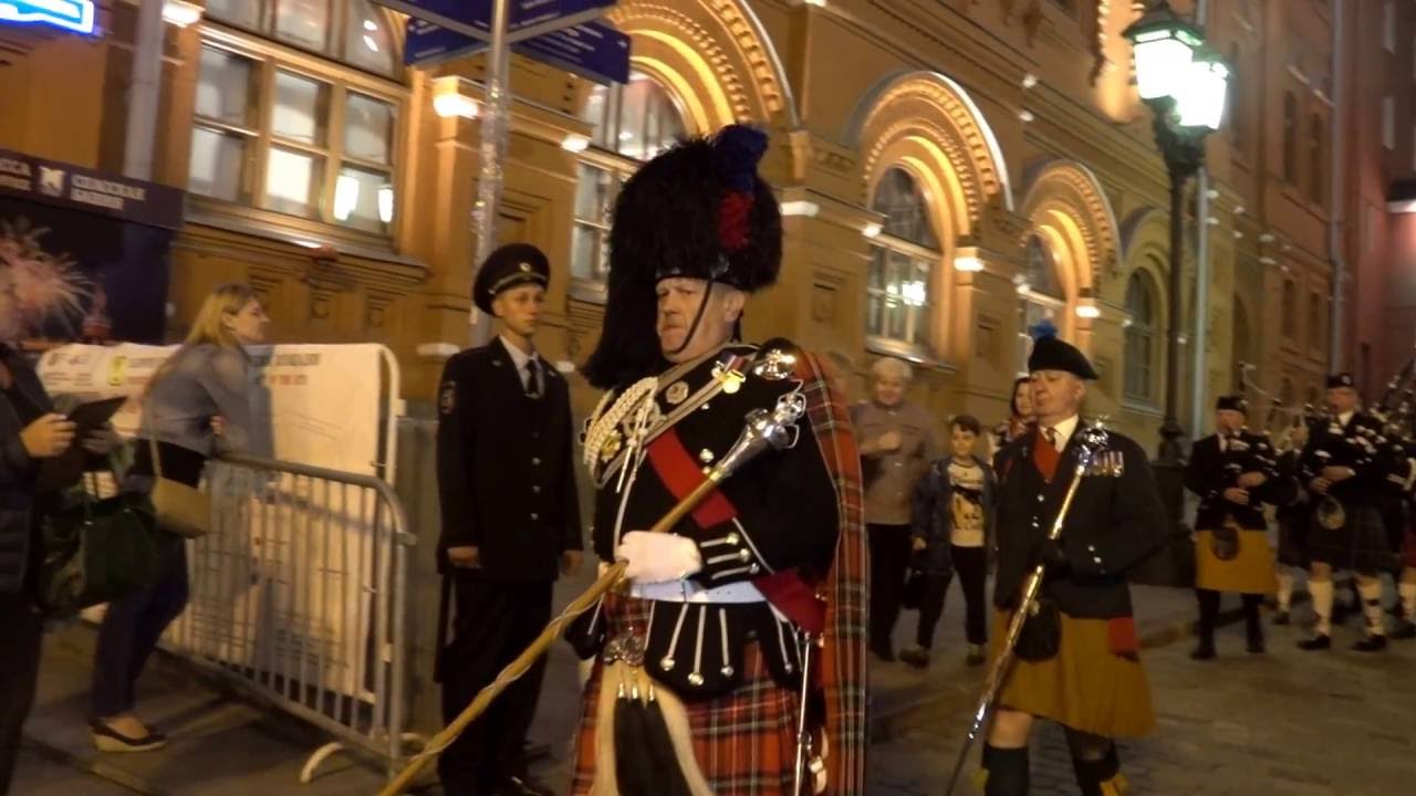 Bagpipes on Red Square Moscow 9-1-16