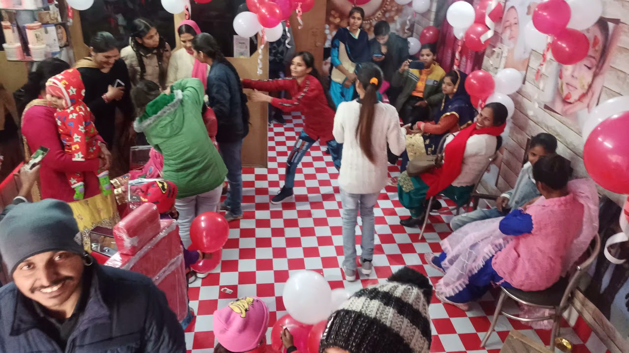 professional JK Beauty Hair Saloon & Training Center +919501491494