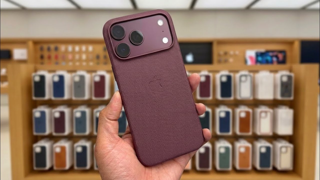 Все цвета чехлов Apple TechWoven и Silicone на iPhone 18 Pro Max в цвете &laquo;бургунди&raquo;